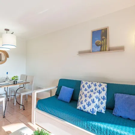 Apartment Les Calanques Thalassotherapie-5 By Interhome *