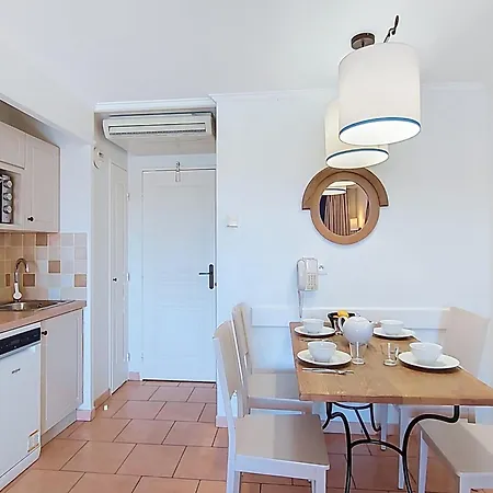 Les Calanques Thalassotherapie-5 By Interhome *